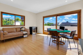 Pacific Views Retreat - Rooftop Deck, Game Room, Fire Pit & Cozy Backyard!